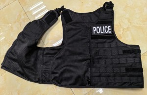 https://site_d704e331-3ad1-43d3-86a5-c84a1453be4f/light-weight-m…-tactical-vest-product/